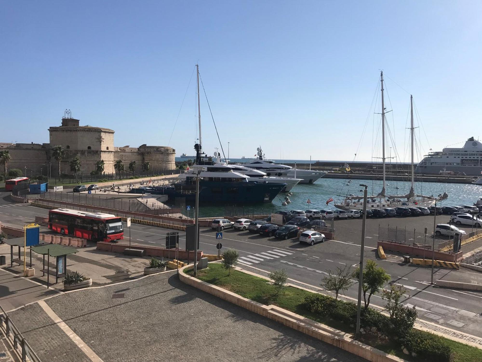 Hotel Sweet Dreams Civitavecchia Exterior foto